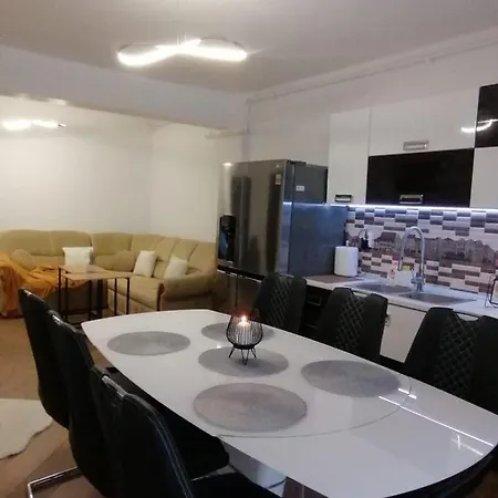 Iris Vivo Mall Apartment *